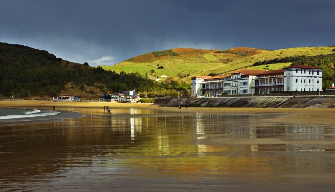 LA OFICINA DE TURISMO DE GORLIZ SE PREPARA PARA LA TEMPORADA ALTA header image